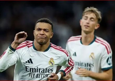 Real Madrid Deliver a Night of Spectacular Goals as Mbappé Shines in 4-1 Victory Over Sevilla Ahead of El Clásico