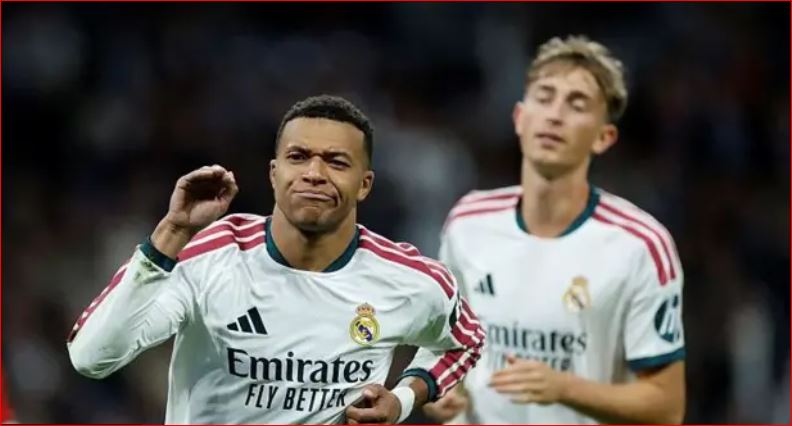 Real Madrid Deliver a Night of Spectacular Goals as Mbappé Shines in 4-1 Victory Over Sevilla Ahead of El Clásico